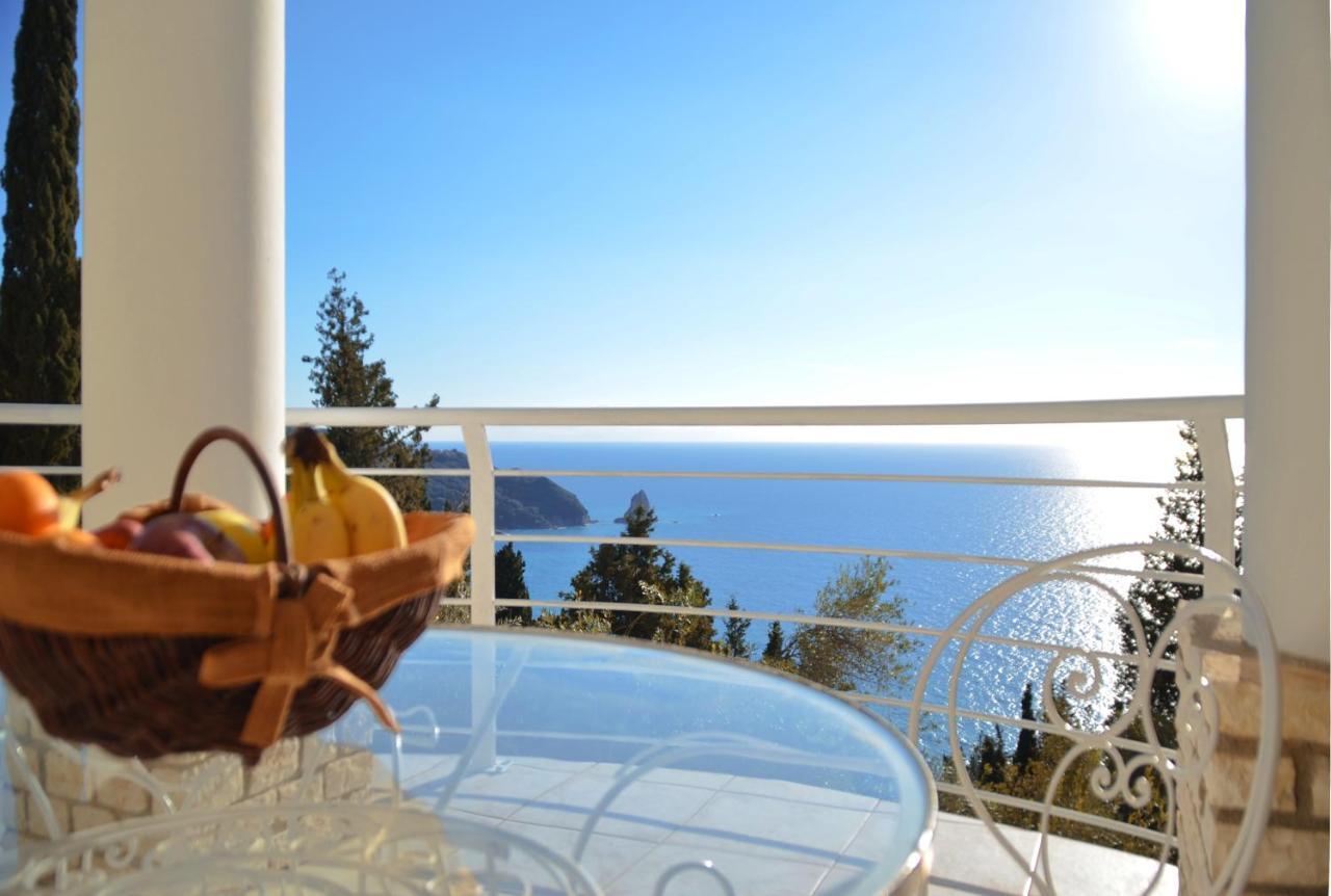 Villa Alibertini Agios Gordios  Exterior foto