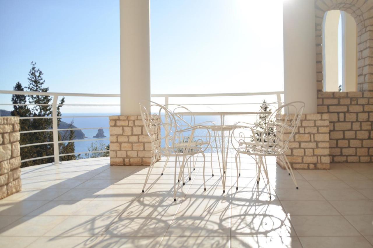 Villa Alibertini Agios Gordios  Exterior foto